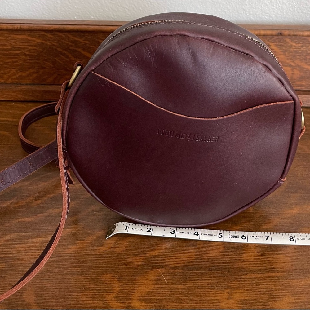 Portland Leather Goods
Round Leather Crossbody Bag - Brown - Picture 4 of 4